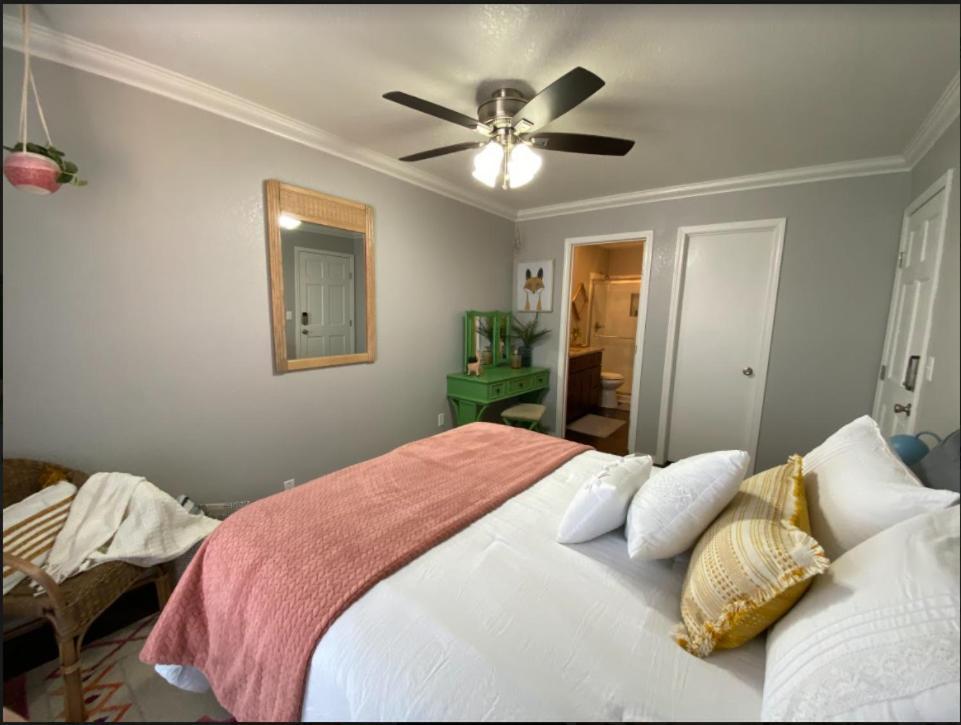 Private Bedroom Suite - Communal House Near Integris Oklahoma City Exteriör bild
