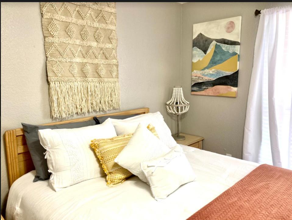 Private Bedroom Suite - Communal House Near Integris Oklahoma City Exteriör bild